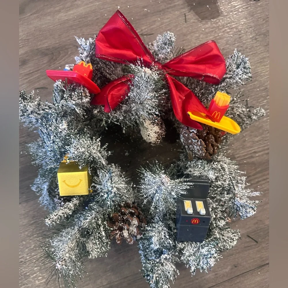 NWT McDonald’s ornaments Inspired 12in Christmas Wreath